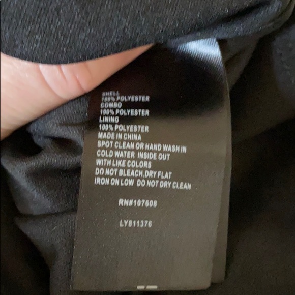 NEW-Beautiful black mesh embroidered dress - Picture 9 of 9